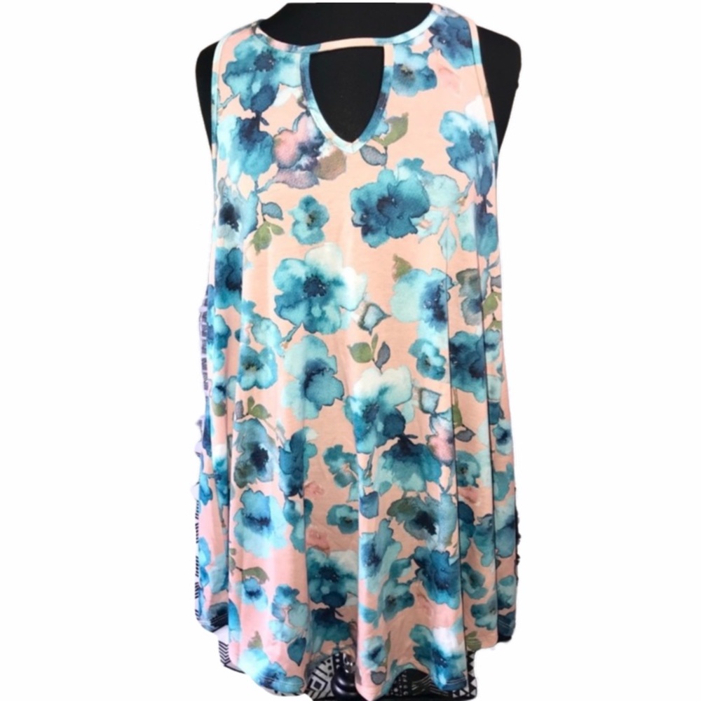 Tres Bien Floral top/ dress